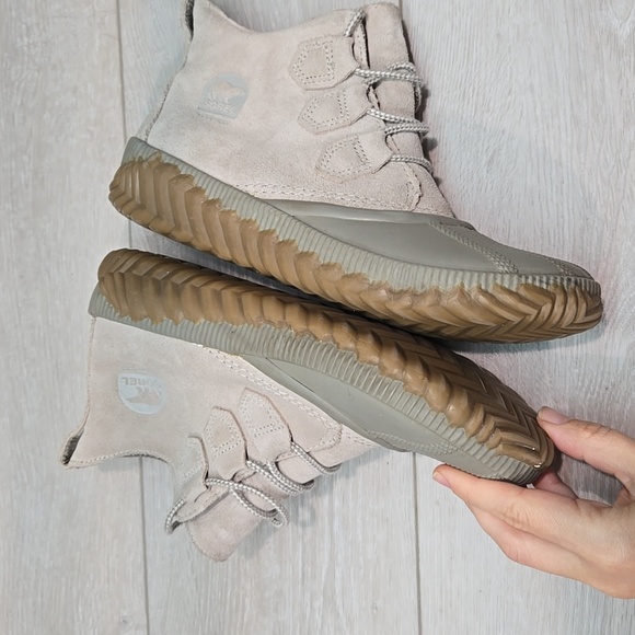 Sorel Taupe Out'N About Plus SoftAnkle Duck Rubber Leather Boots Shoes Sz 8.5 - Picture 11 of 13